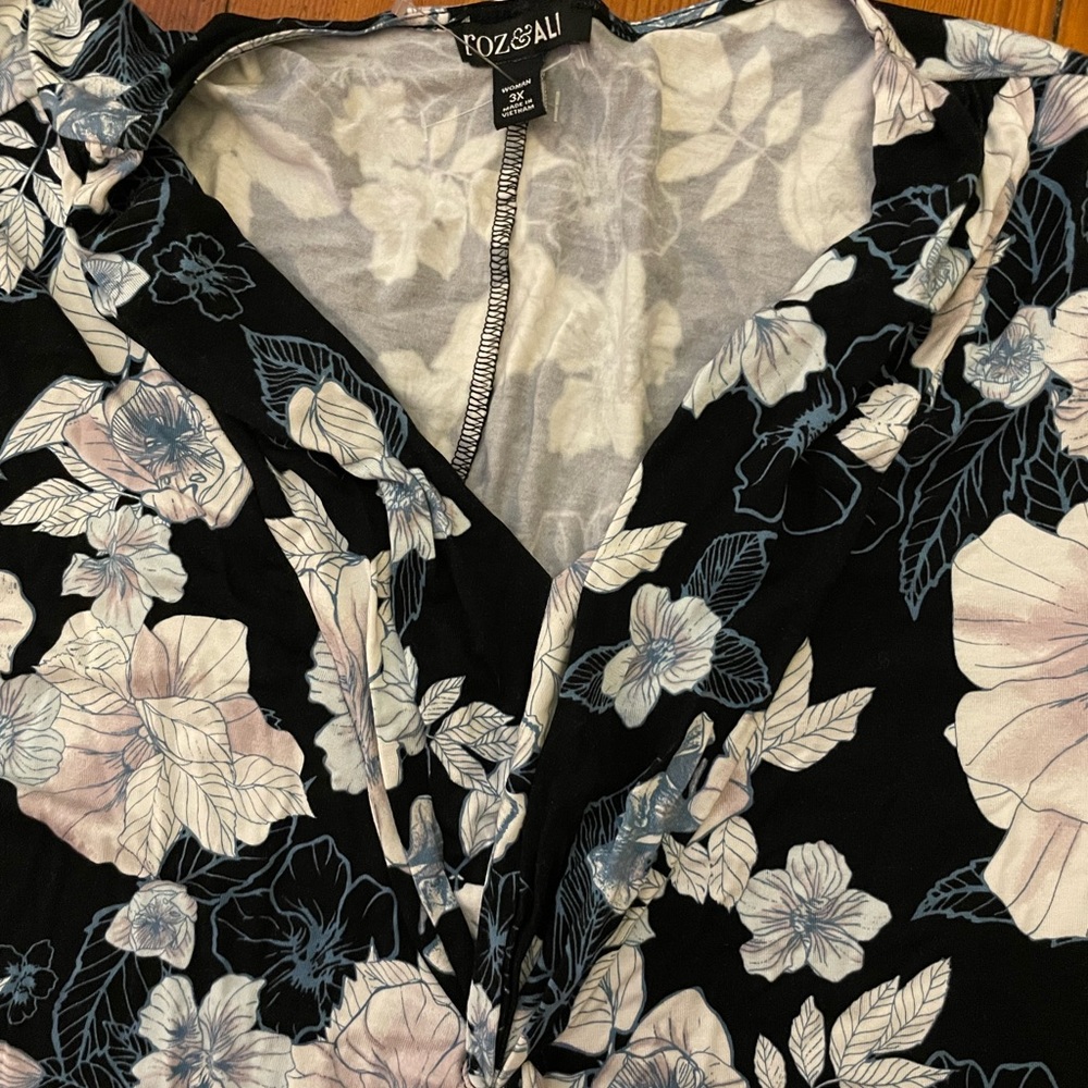 Roz & Ali Top Size 3x